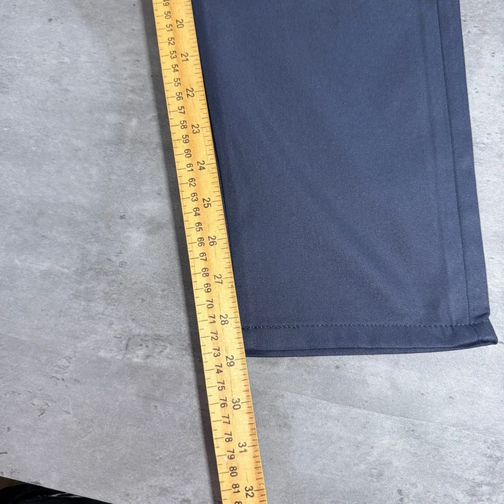 Levi's Chino XX Pants Mens 32x30 Tech+ Standard Taper Navy Blue UPF 50 NEW